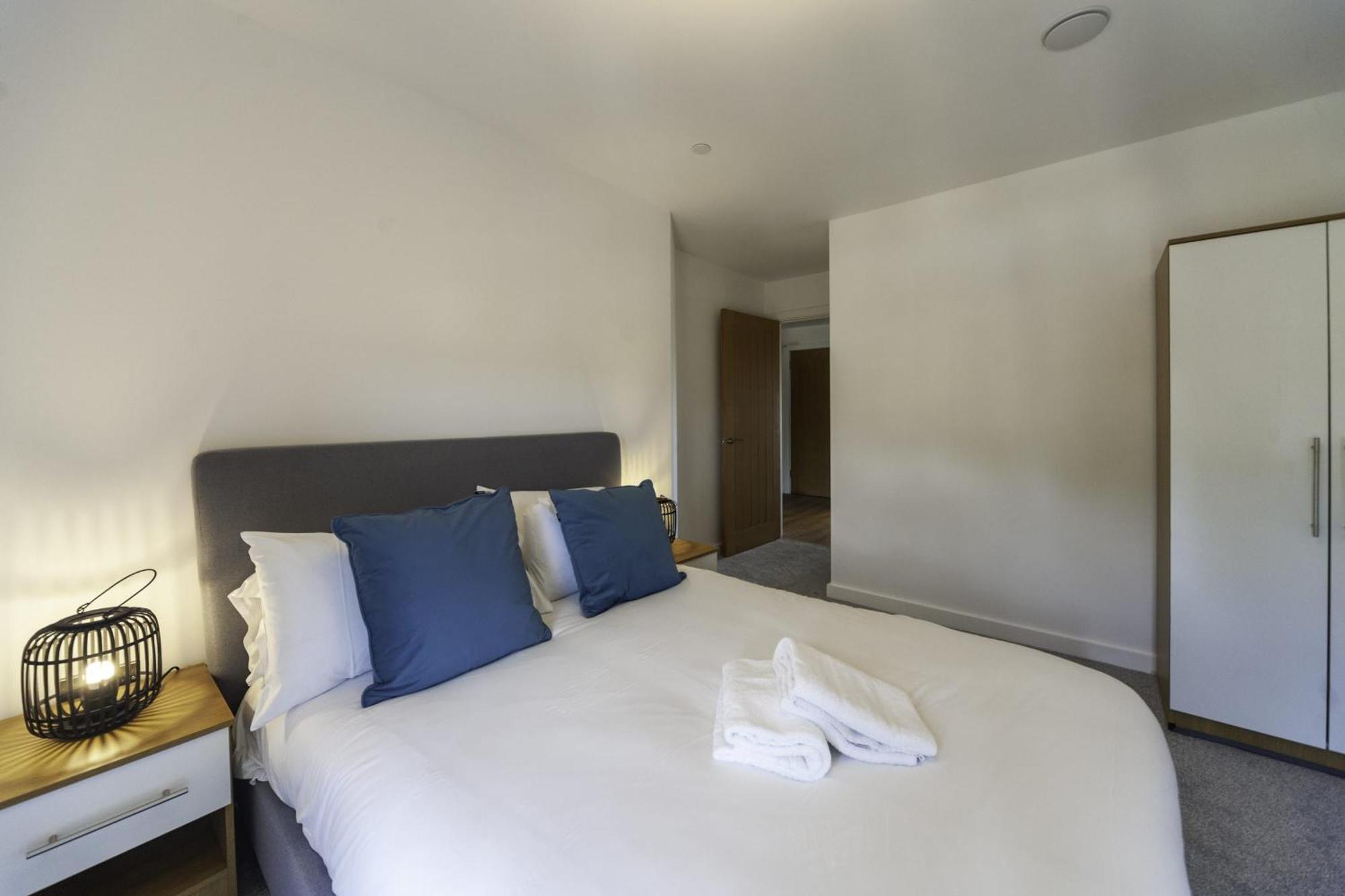Lovely 2 Bedroom Apartment In Central Ashford Ashford  Exteriér fotografie
