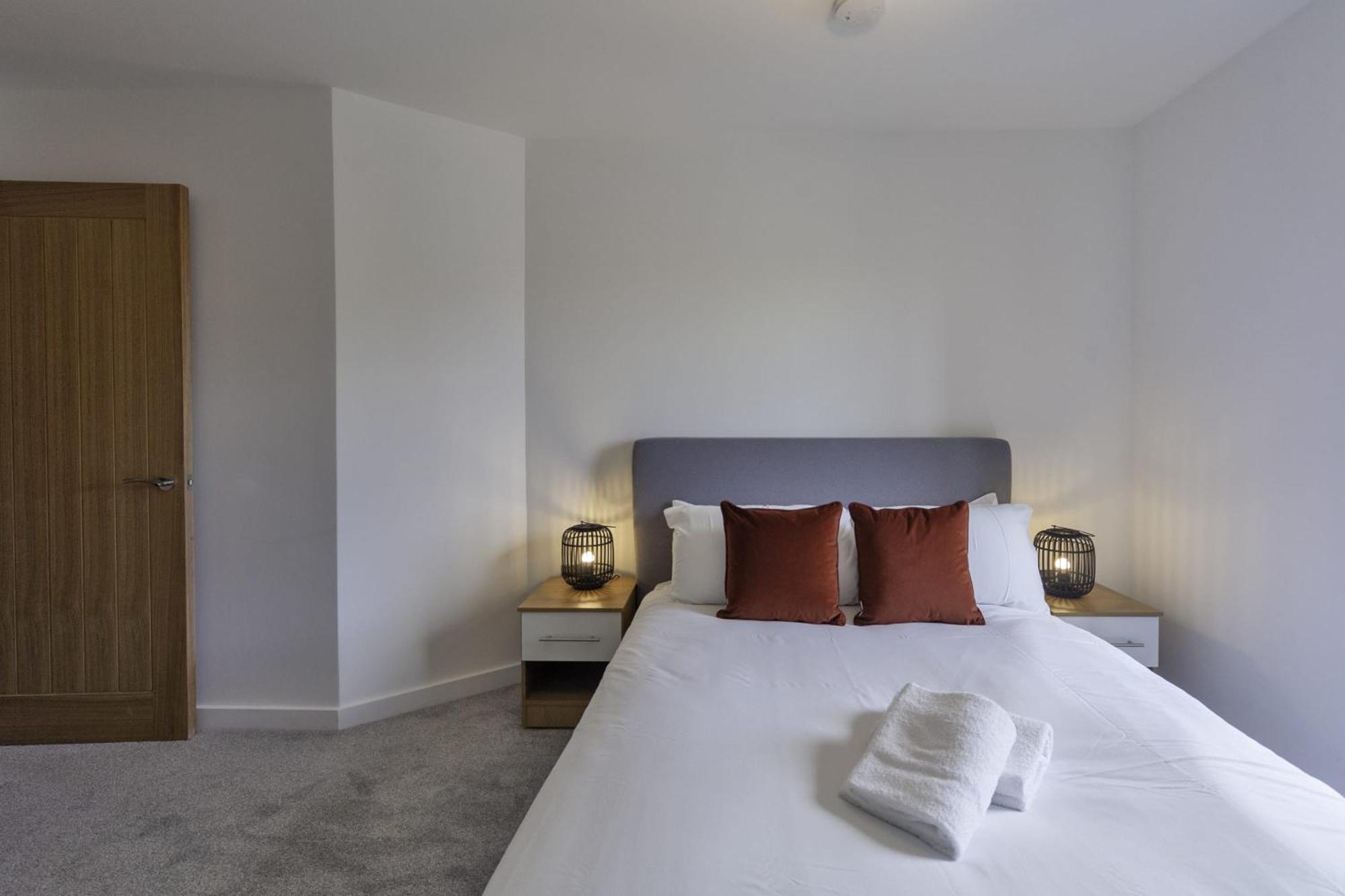 Lovely 2 Bedroom Apartment In Central Ashford Ashford  Exteriér fotografie