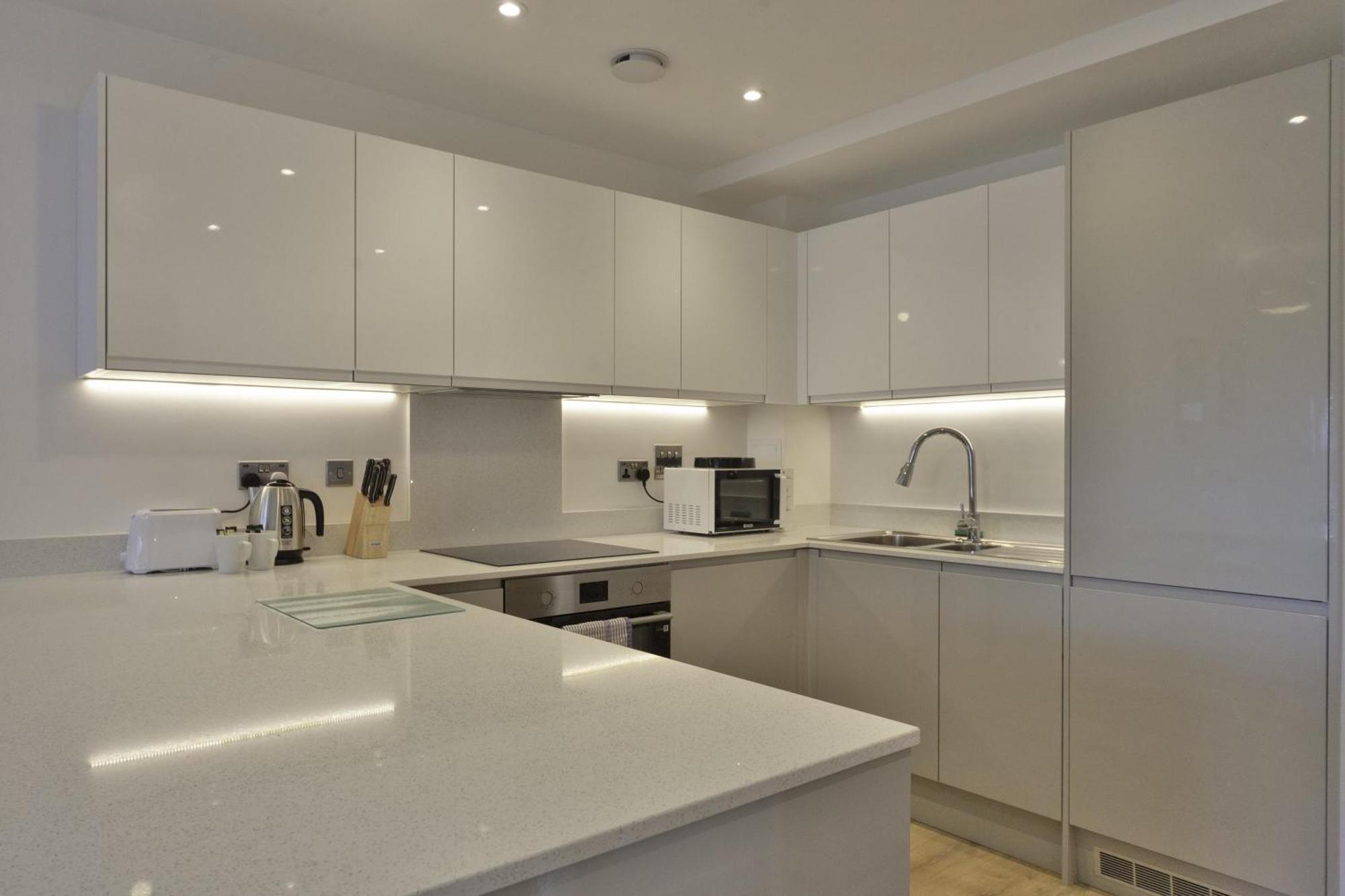 Lovely 2 Bedroom Apartment In Central Ashford Ashford  Exteriér fotografie