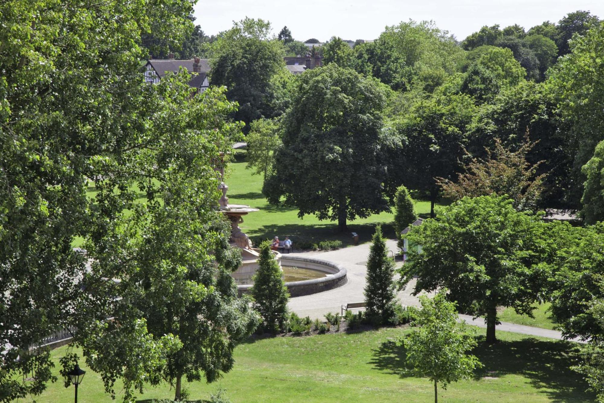Lovely 2 Bedroom Apartment In Central Ashford Ashford  Exteriér fotografie